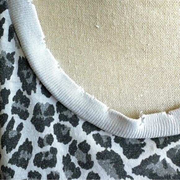 Current/Elliott Distressed Oversized Cheetah Print Tee - Picture 3 of 3